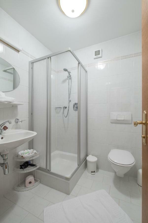 Haus Montana Apartman Elbigenalp Kültér fotó